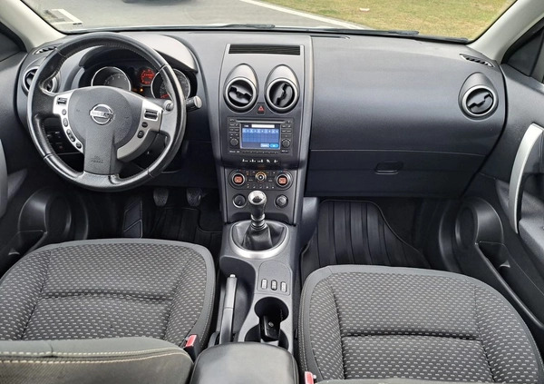 Nissan Qashqai+2 cena 28900 przebieg: 234682, rok produkcji 2009 z Suraż małe 172